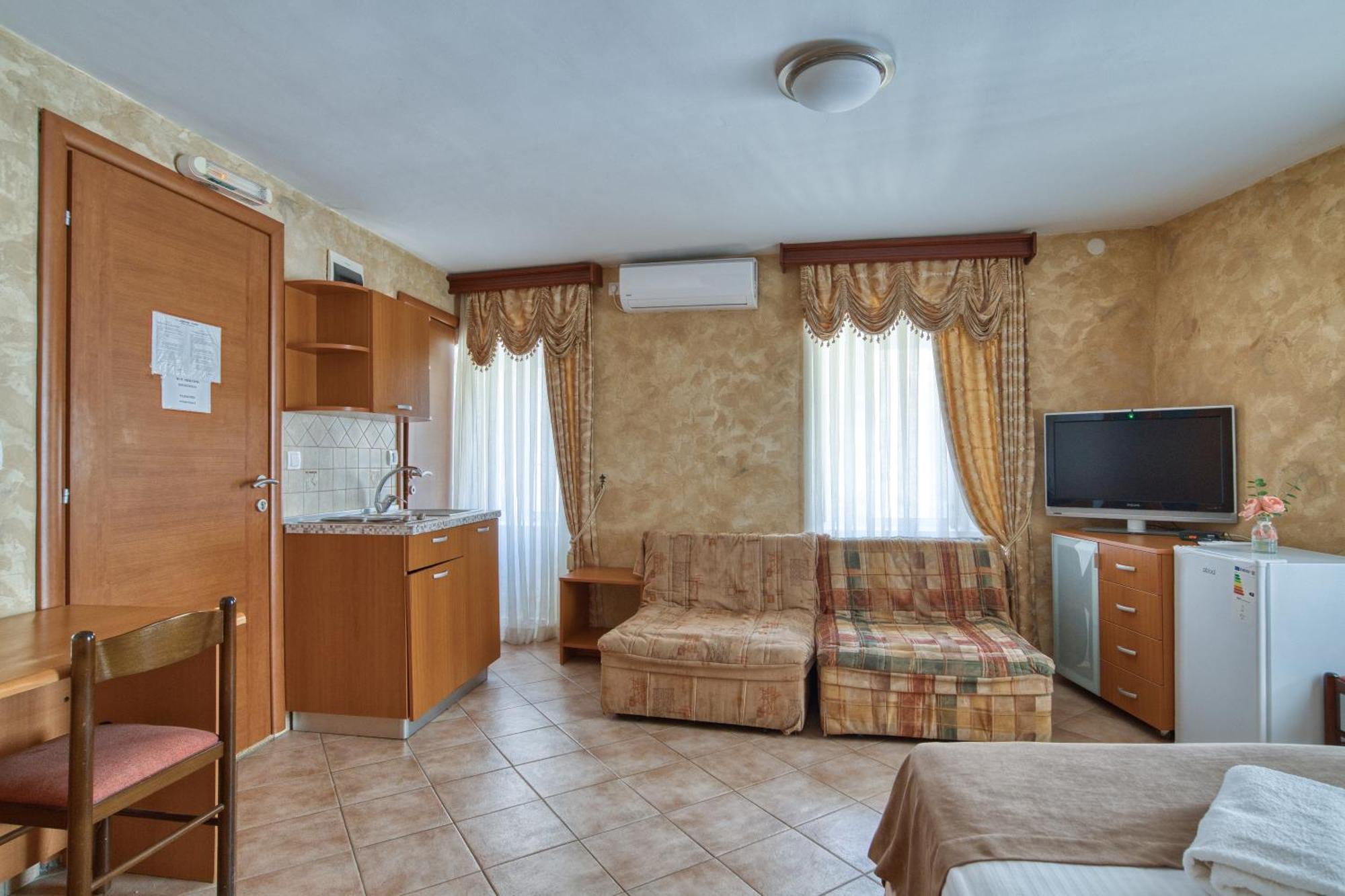 Hotel Rendez Vous Котор Экстерьер фото