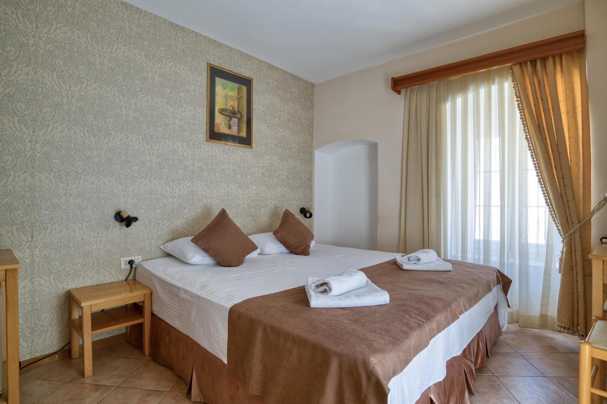 Hotel Rendez Vous Котор Экстерьер фото