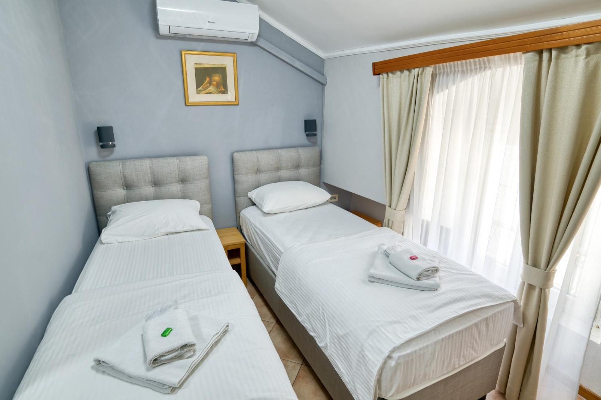 Hotel Rendez Vous Котор Экстерьер фото