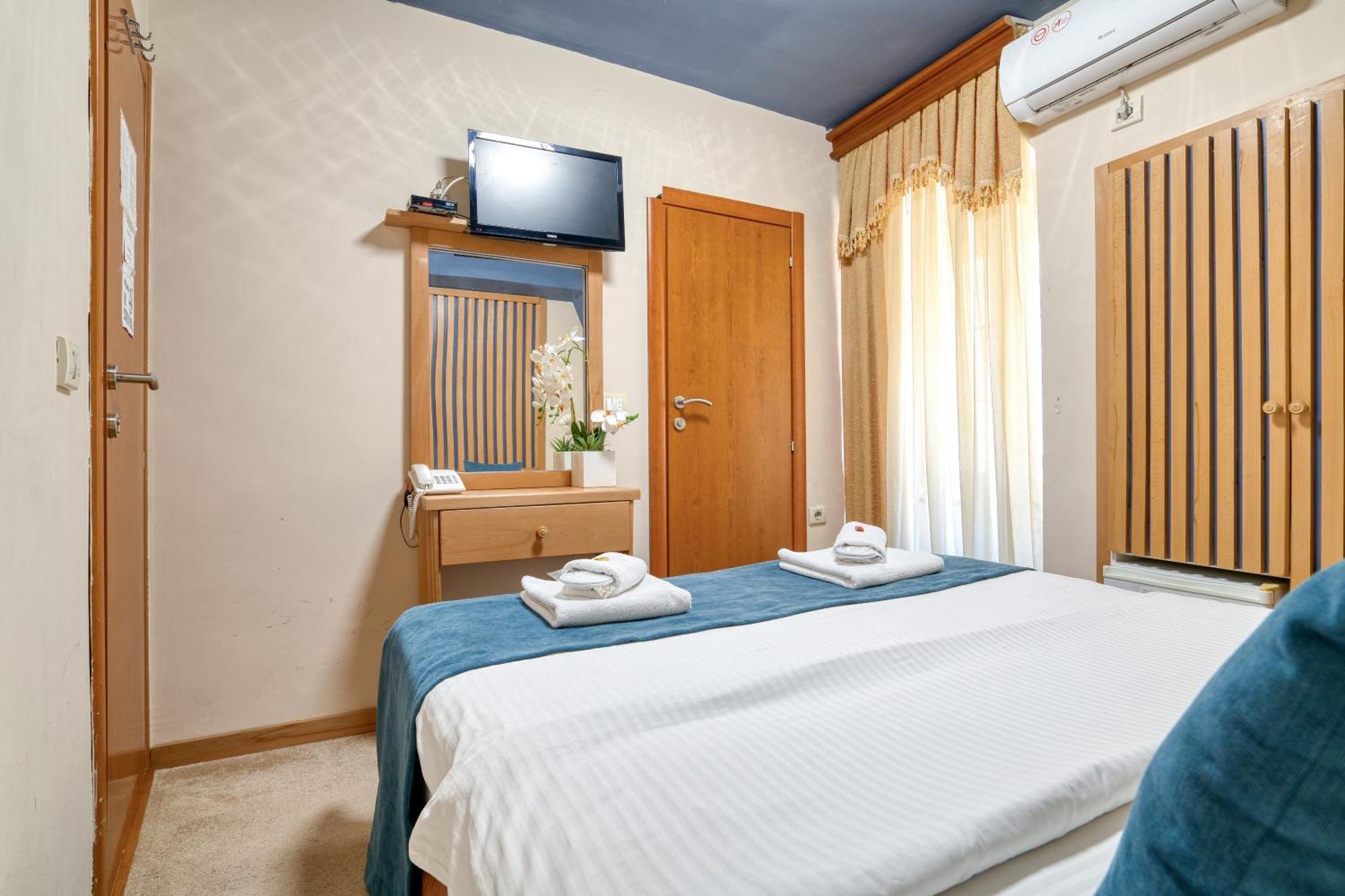 Hotel Rendez Vous Котор Экстерьер фото