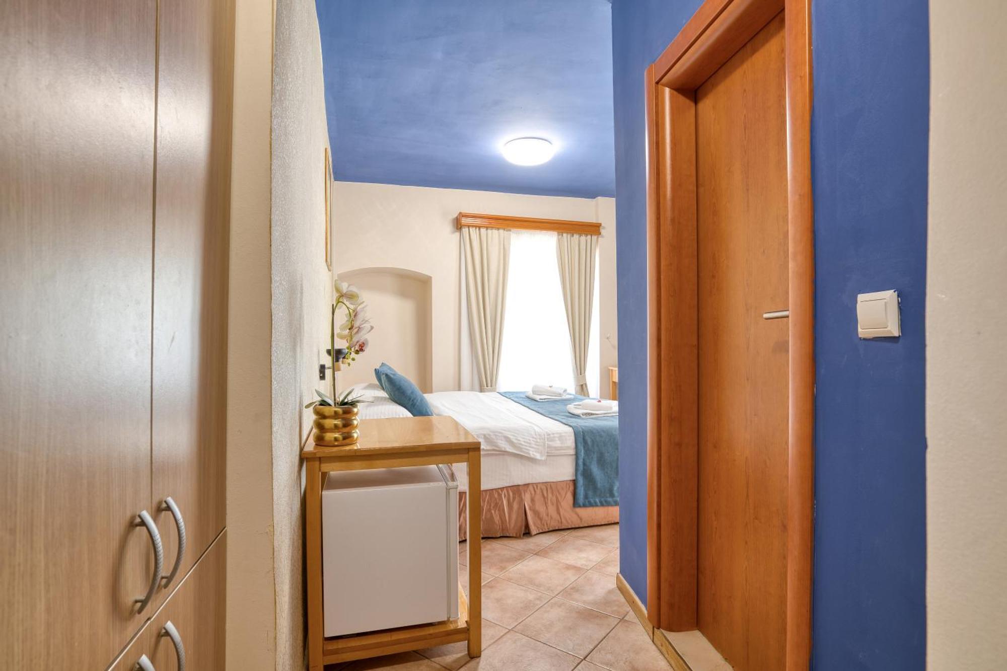 Hotel Rendez Vous Котор Экстерьер фото